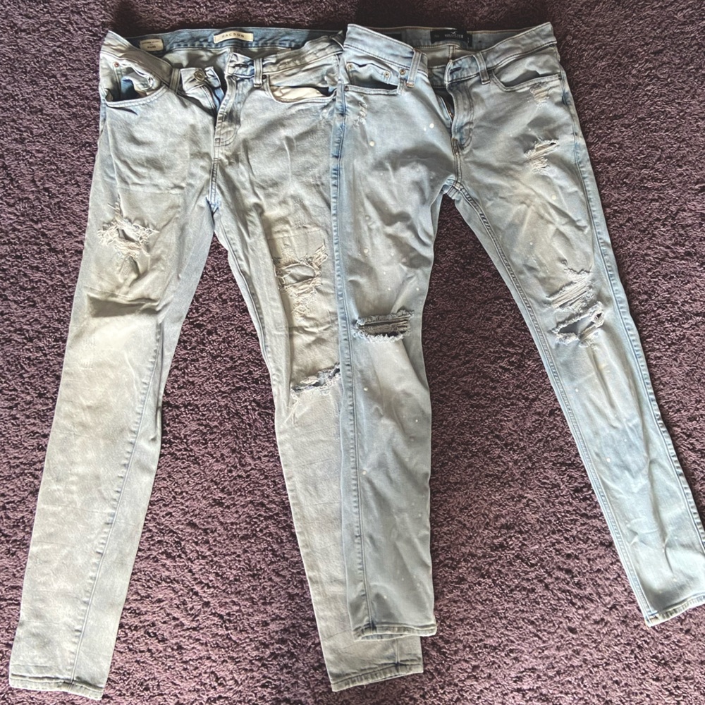 Size 31 x 32 Men’s Jeans Slightly Worn, No Damage. Offers Can be Made